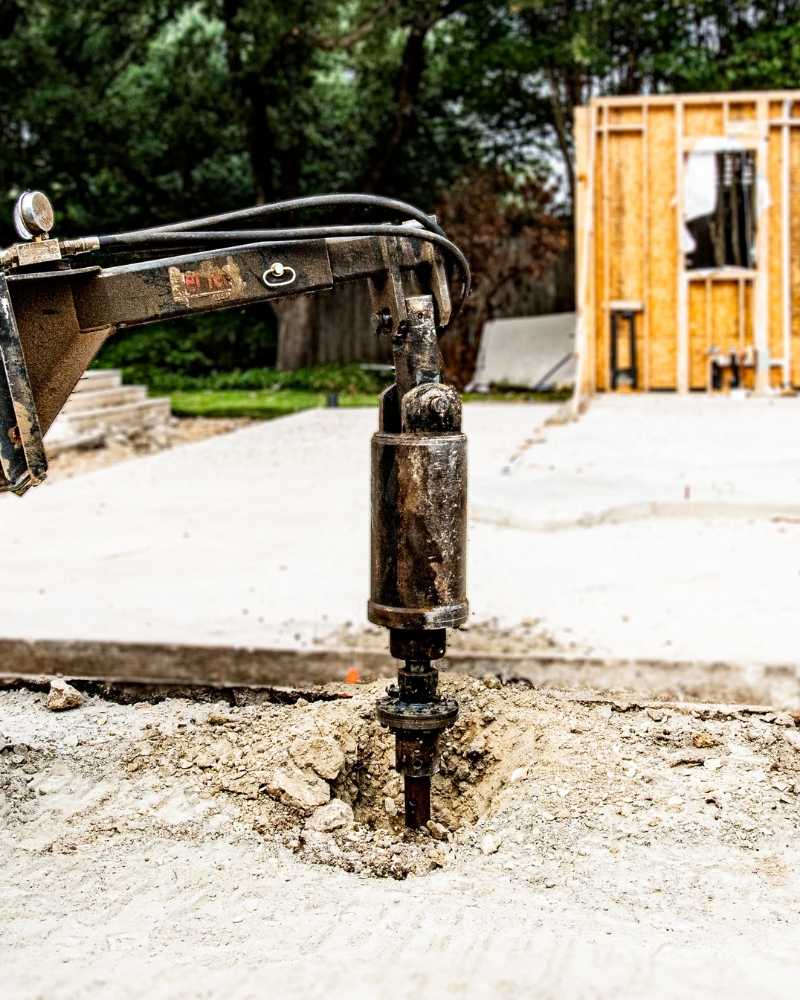 helical-piers-vs-concrete-piers-installation