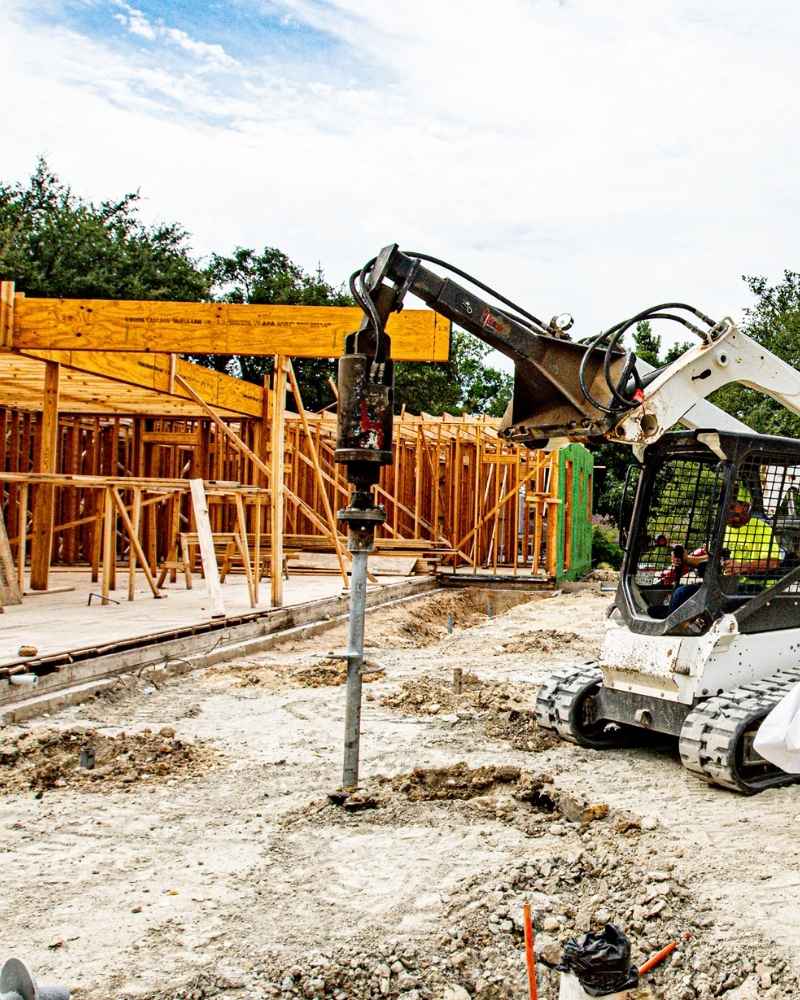helical-piers-vs-concrete-piers-installation