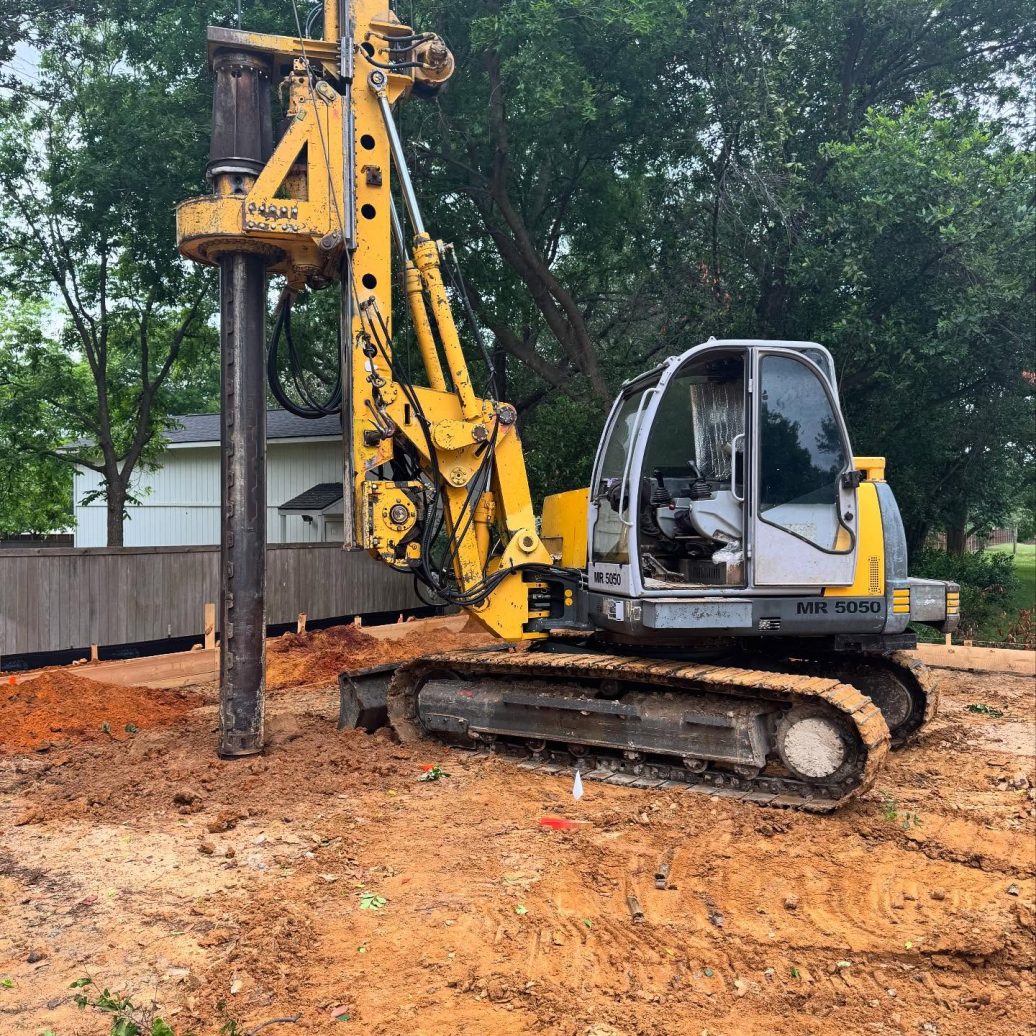 FnD-Piers-5050-drilling-machine-preparing-to-drill-a-foundation.