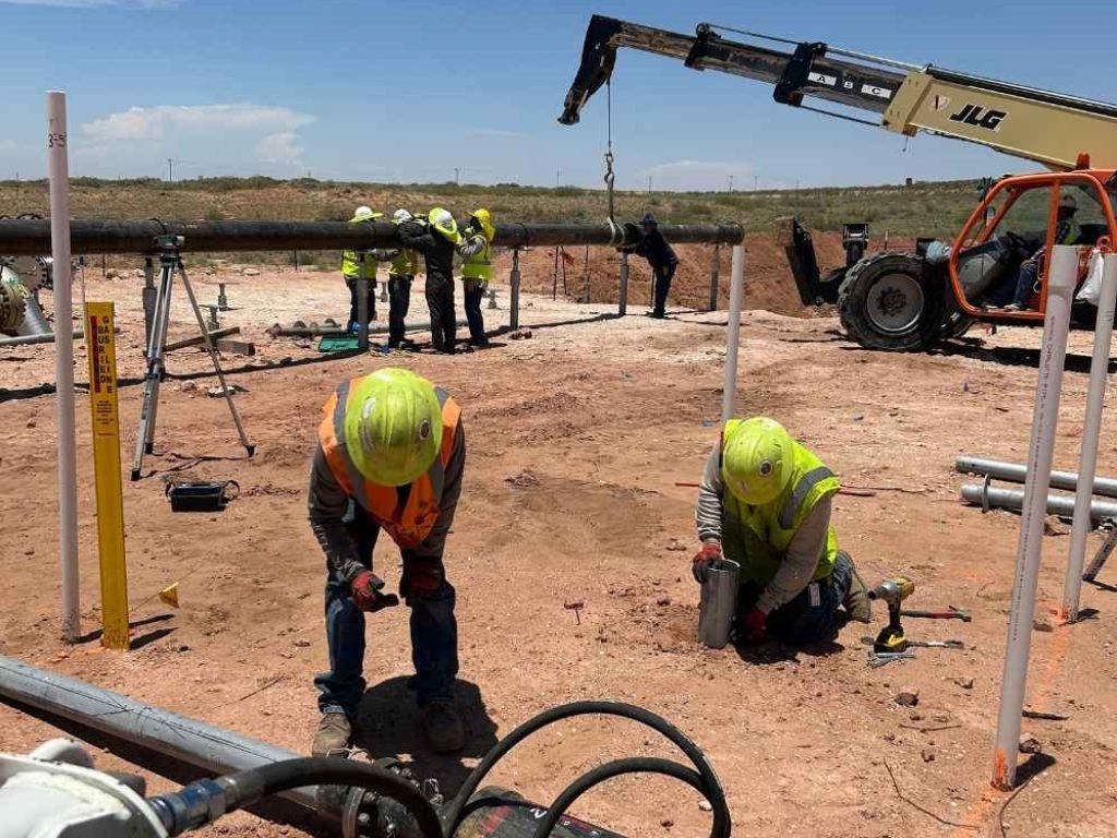 Mid-stream-construction-men